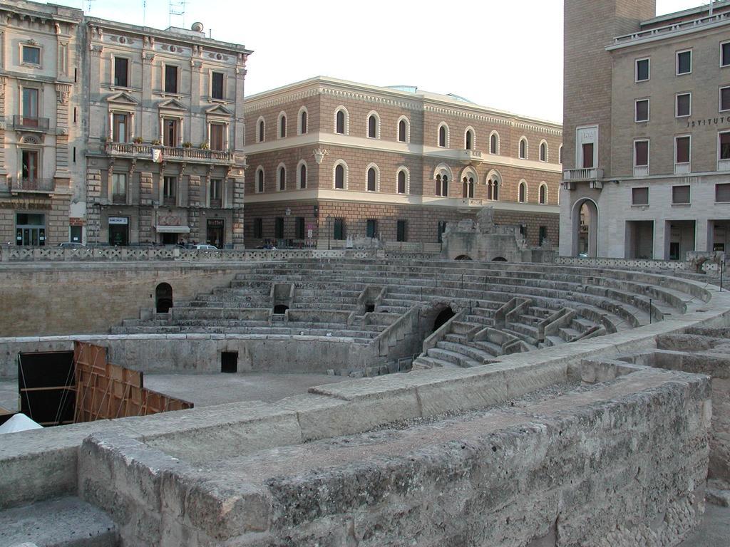Ferienwohnung Atmosphera Lecce South Exterior foto